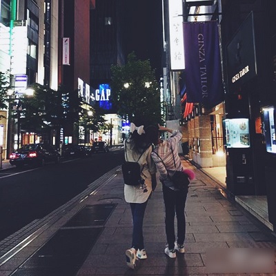 林心如舒淇日本度假   一個(gè)冷若冰霜一個(gè)笑靨如花